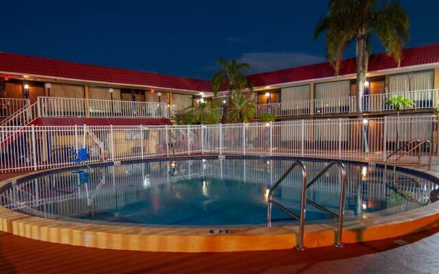 Days Inn and Suites St Pete Clearwater