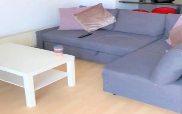 Two Bedroom Balcony Apartment Liverpool