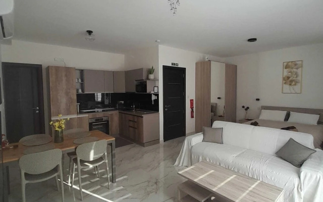 Cozy Couples Apartment in Qawra