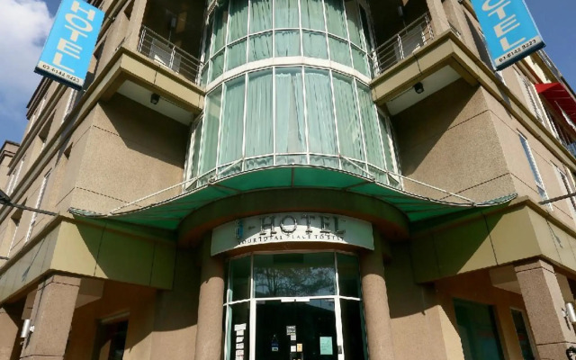 OYO Rooms Kota Damansara GIANT