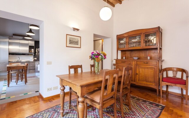 Rome as you feel - Teatro Pace Apartment