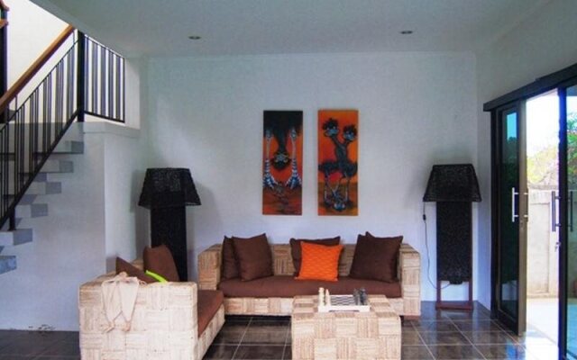 Suzanne Homestay