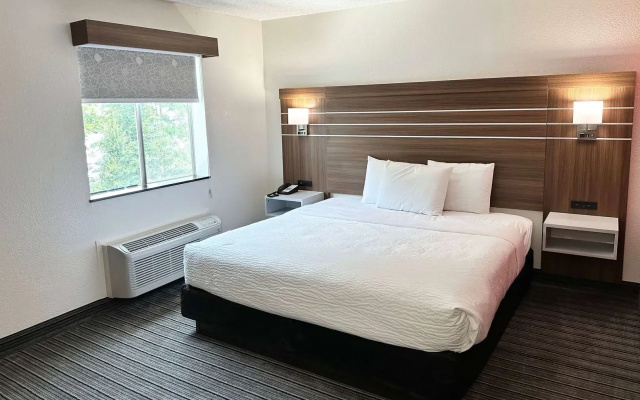 Ramada by Wyndham Lithia Springs Atlanta