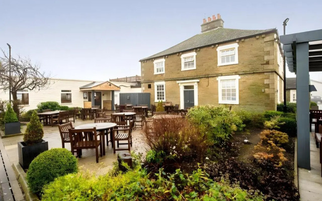 Premier Inn St. Neots - Colmworth Park