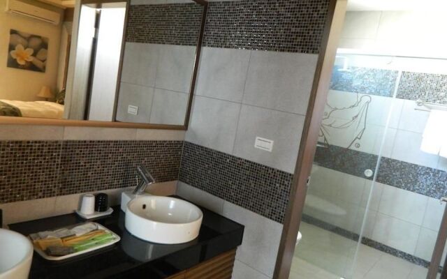 The Domed Tile BB