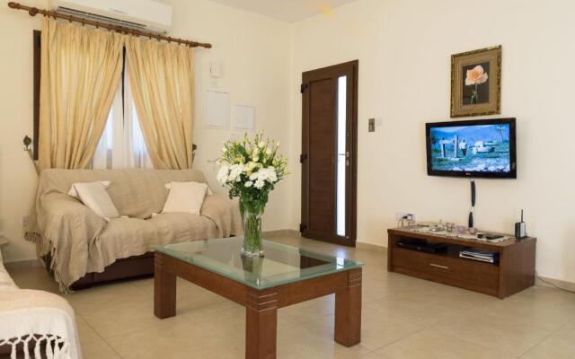 Villa Tsikkos Dio in Argaka