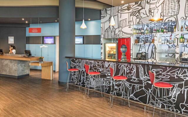 ibis Tamboré