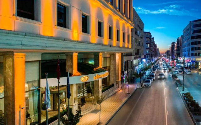Elite World Van Hotel 5*