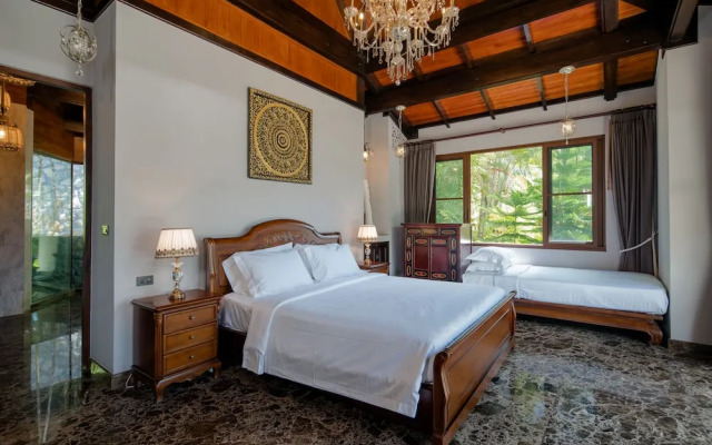 Classy 4-BR Seaview Villa at Surin Beach