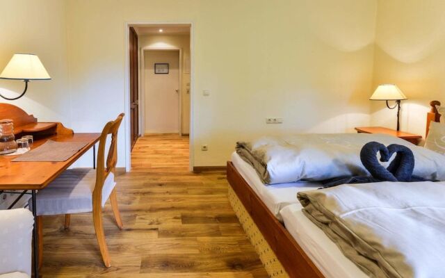 SEINZ - vegetarisches/ veganes BioHotel