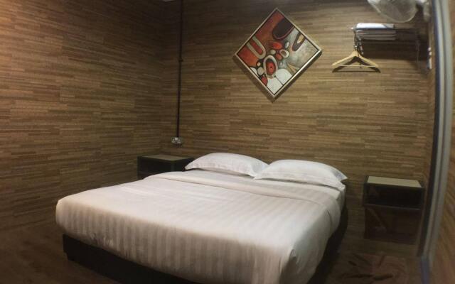 Talents Motor Park Hotel