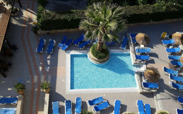 Poseidonia Hotel Apartments