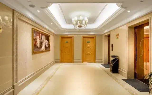 Vienna International Hotel Guiyang North High-speed Train Station