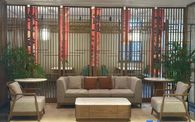Yangzhou Lotus Bay Hotel