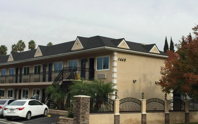Walnut Inn & Suites West Covina