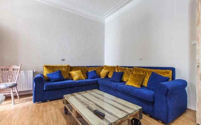 Sweet Home at Rustaveli Avenue