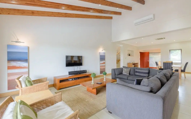 San Lameer Villa Rentals 14407
