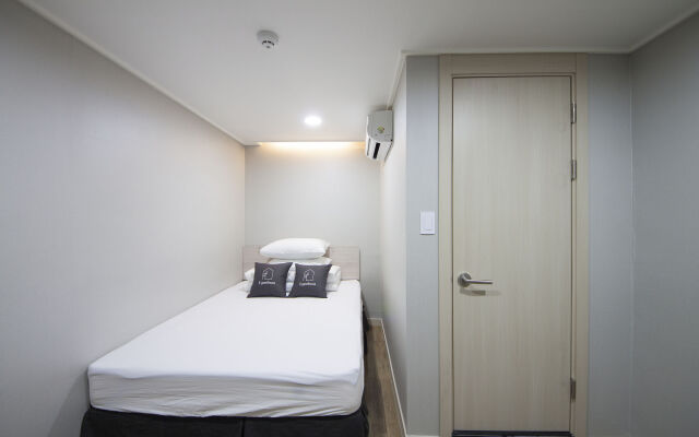 K-Grand Hostel Gangnam 1