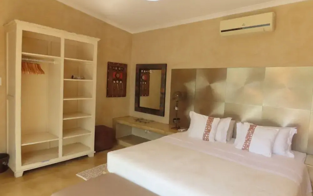 Sunset Lodge & Safaris