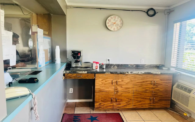 Economy Inn By Townhouse Merrillville US 30