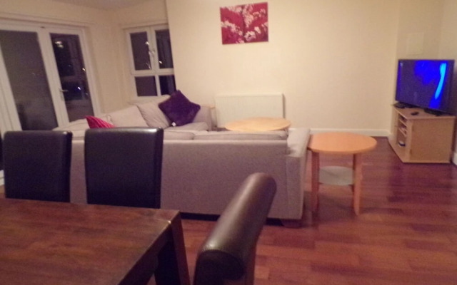 3 Bedroom Penthouse - City Centre Suites