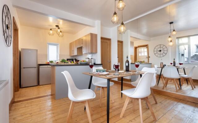 Ellerthwaite Place- 2 Bedroom House With Hot Tub