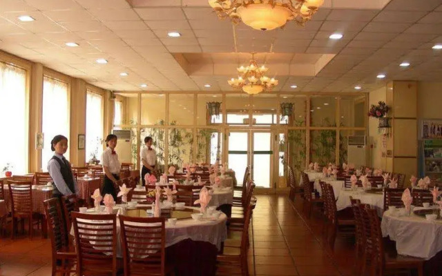 Zilong Hotel - Beijing