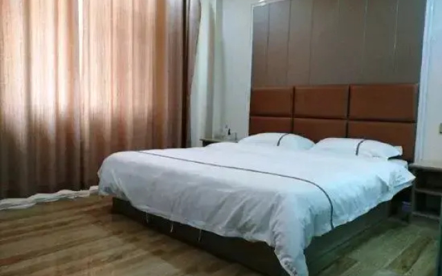 Fangchenggang Golden Harbor Holiday Hotel