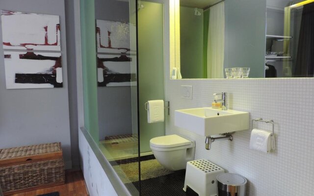 B&B Lodgingat8