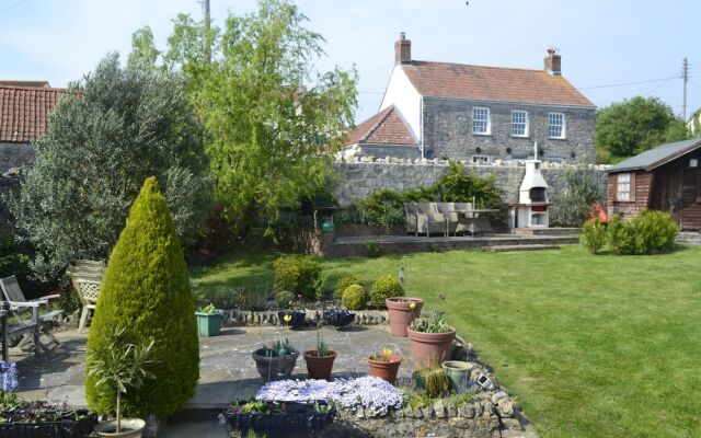 The Lawns Tea Room and B&B