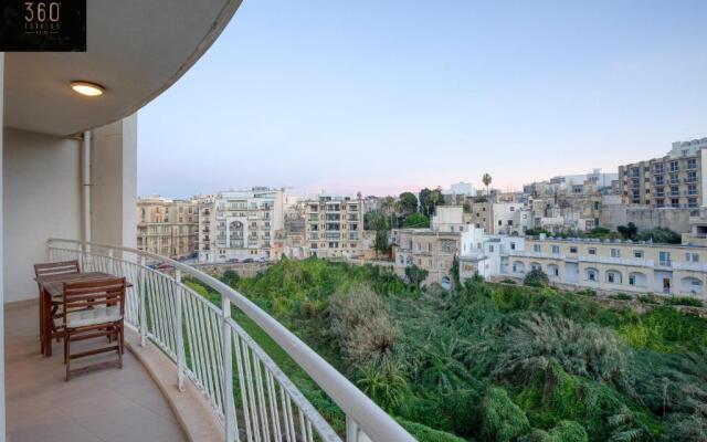 Green Oasis: Home with Breathtaking View w/parking by 360 Estates