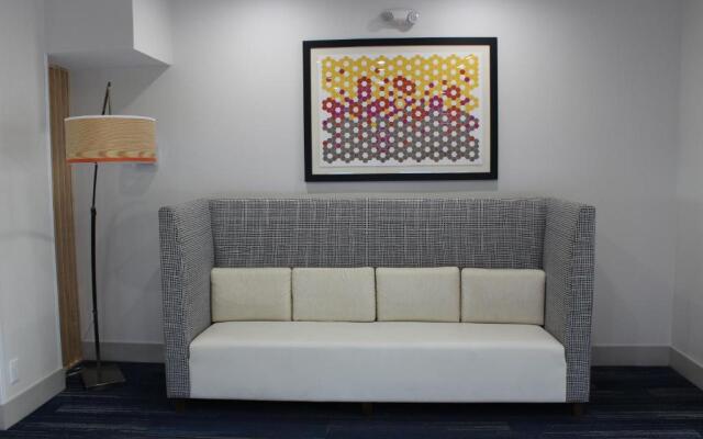 Holiday Inn Express & Suites San Antonio-West-SeaWorld Area by IHG