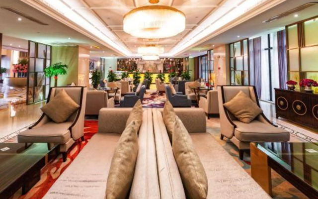 Ruili Bund Hotel