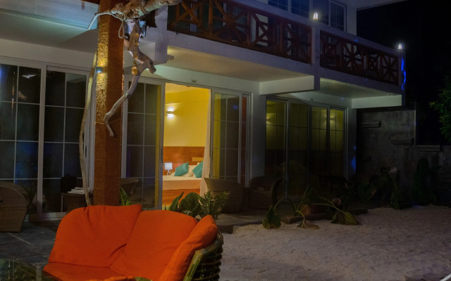 Sands Grand Hotel