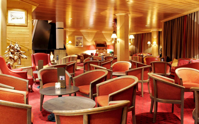 Lake Hotel Courchevel 1850