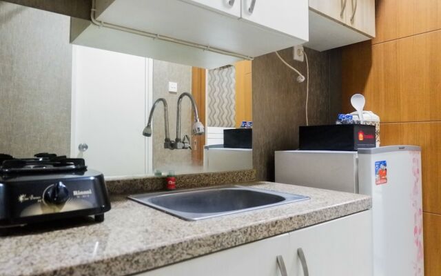 Cozy Studio Apartment at Pavilion Permata