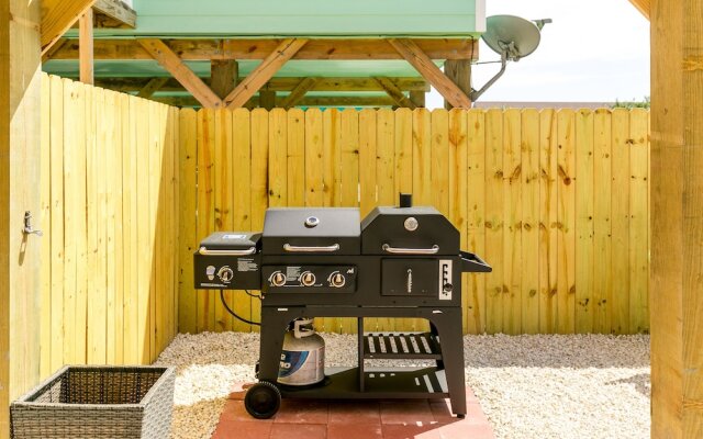 Sandy Bottoms 408 by RedAwning