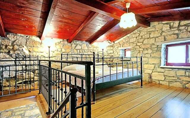 Beautiful Villa in Dracevac With Swimming Pool