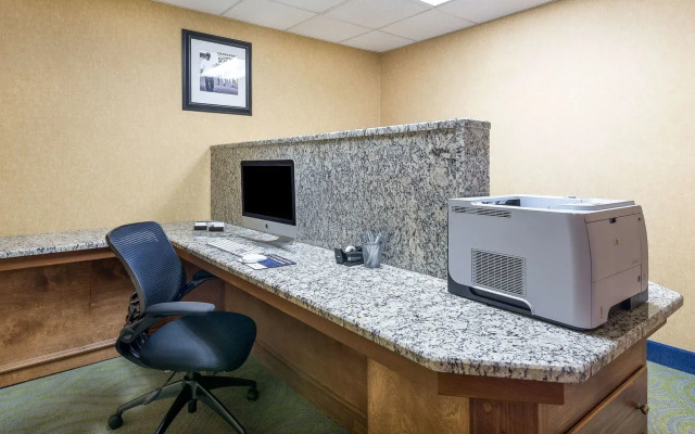 Hampton Inn & Suites Florence Center