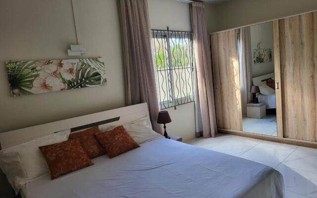 luxury cheerful 4 bedrooms villa in Calodyne