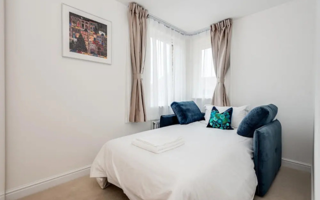 Tranquil 4-bed Oasis Modern Chic