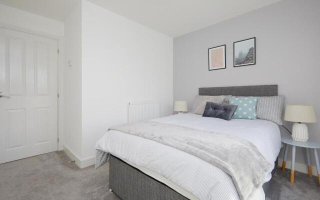 Royal Derby Hospital 3 bed Town House