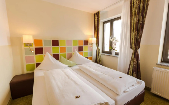 Hotel Arooma