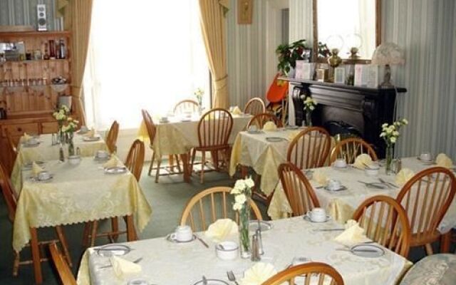 Ashgrove House