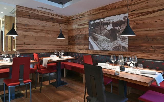 Dolomeet Boutique Hotel