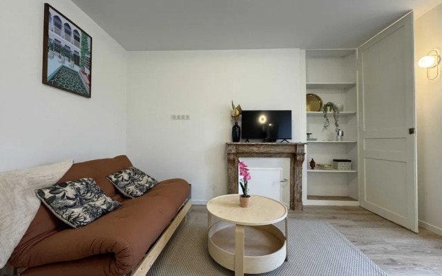 Stylish Stay in Central Le Mans