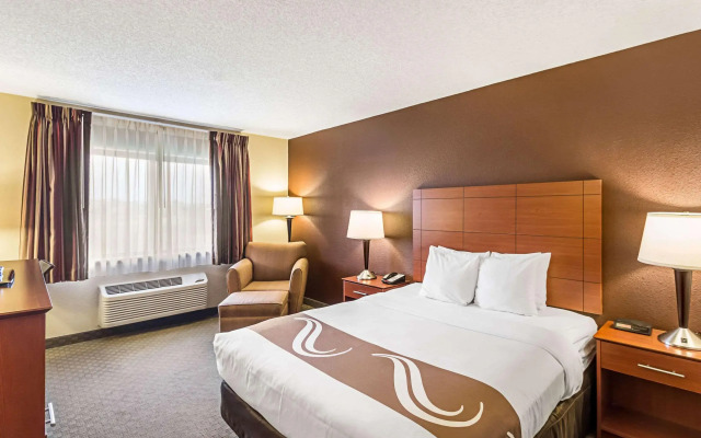 Quality Inn Sheboygan North I-43