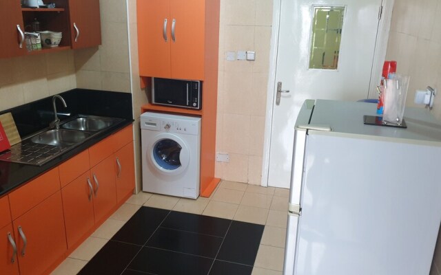 Sim court 1 safe court apartment