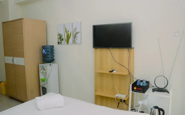 Comfort Studio at Green Pramuka Apartment near Shopping Center – Guest Rooms – Jakarta