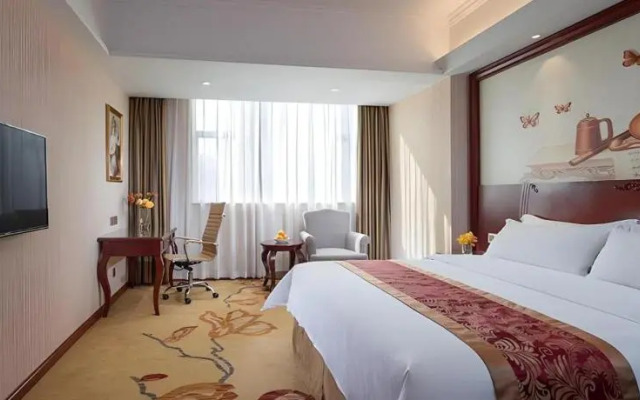 Vienna Hotel (Zhongshan Ancient Town Center)
